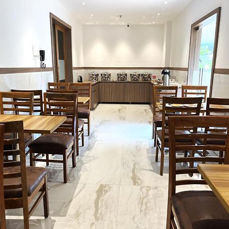 Glitz Hotels La Dahlia - Premium Thane Exterior foto