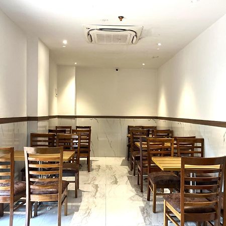 Glitz Hotels La Dahlia - Premium Thane Exterior foto